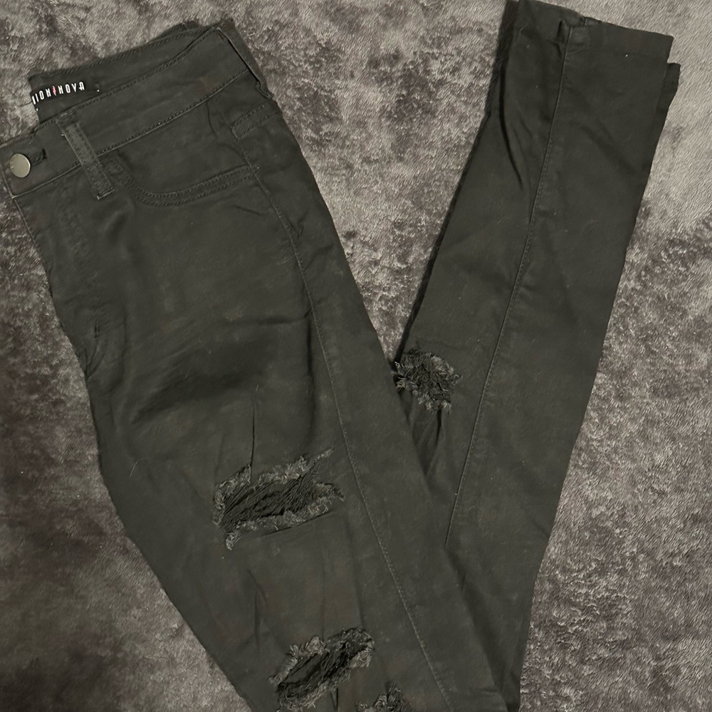 Distressed Black Skinny Jeans - FashionNova